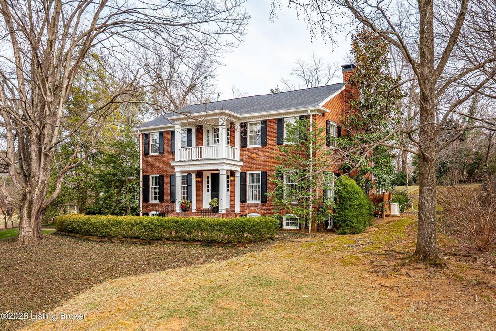Photo of 154 Totem Rd, Louisville, KY 40207 (MLS # 1716476)
