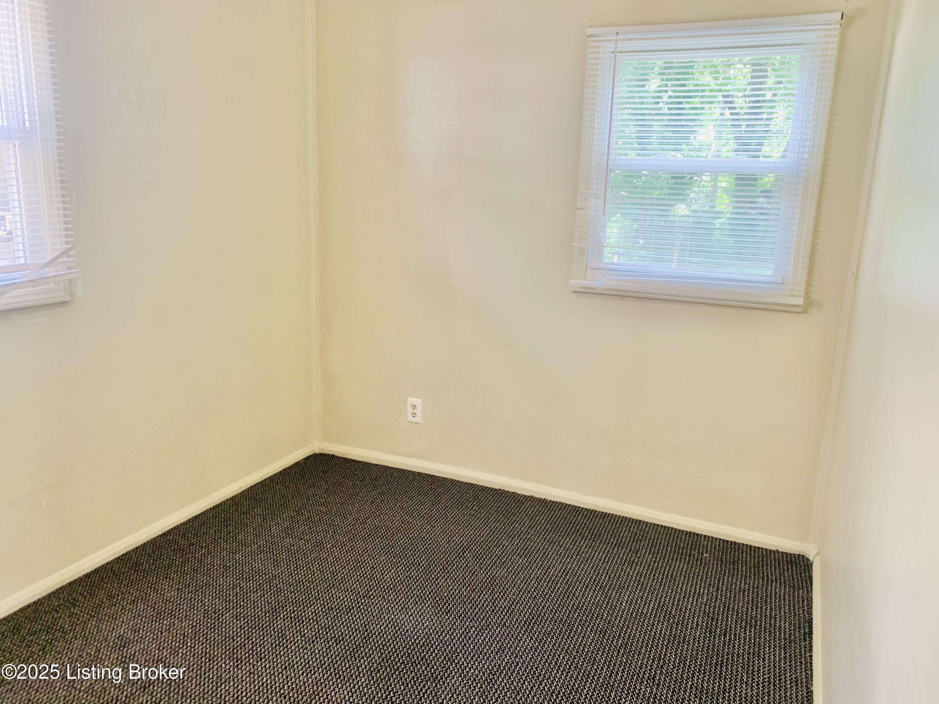 219 N 37th St, Louisville, Pennsylvania image 6