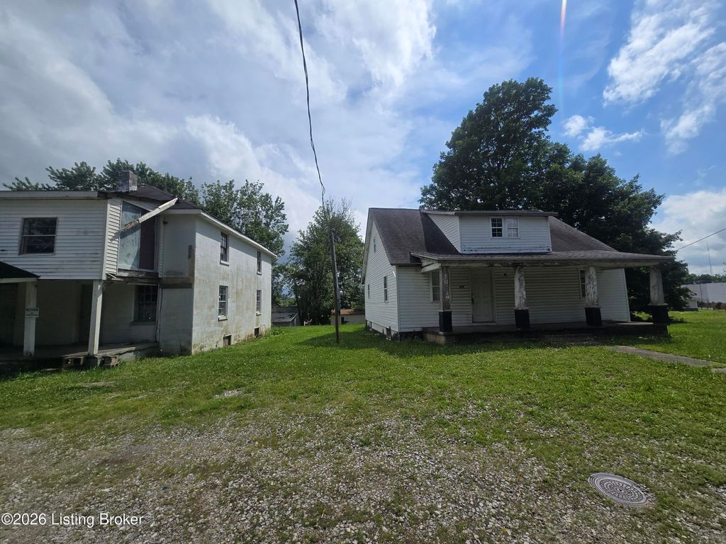 Photo of 400 Johnson St, Leitchfield, KY 42754 (MLS # 1720429)