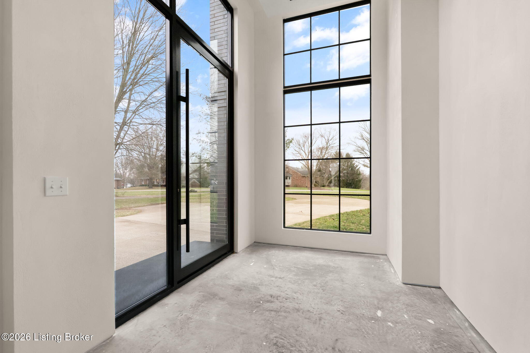 Shelbyville, Kentucky, 40065, United States, 5 Bedrooms Bedrooms, ,5 BathroomsBathrooms,Residential,Active,2007617