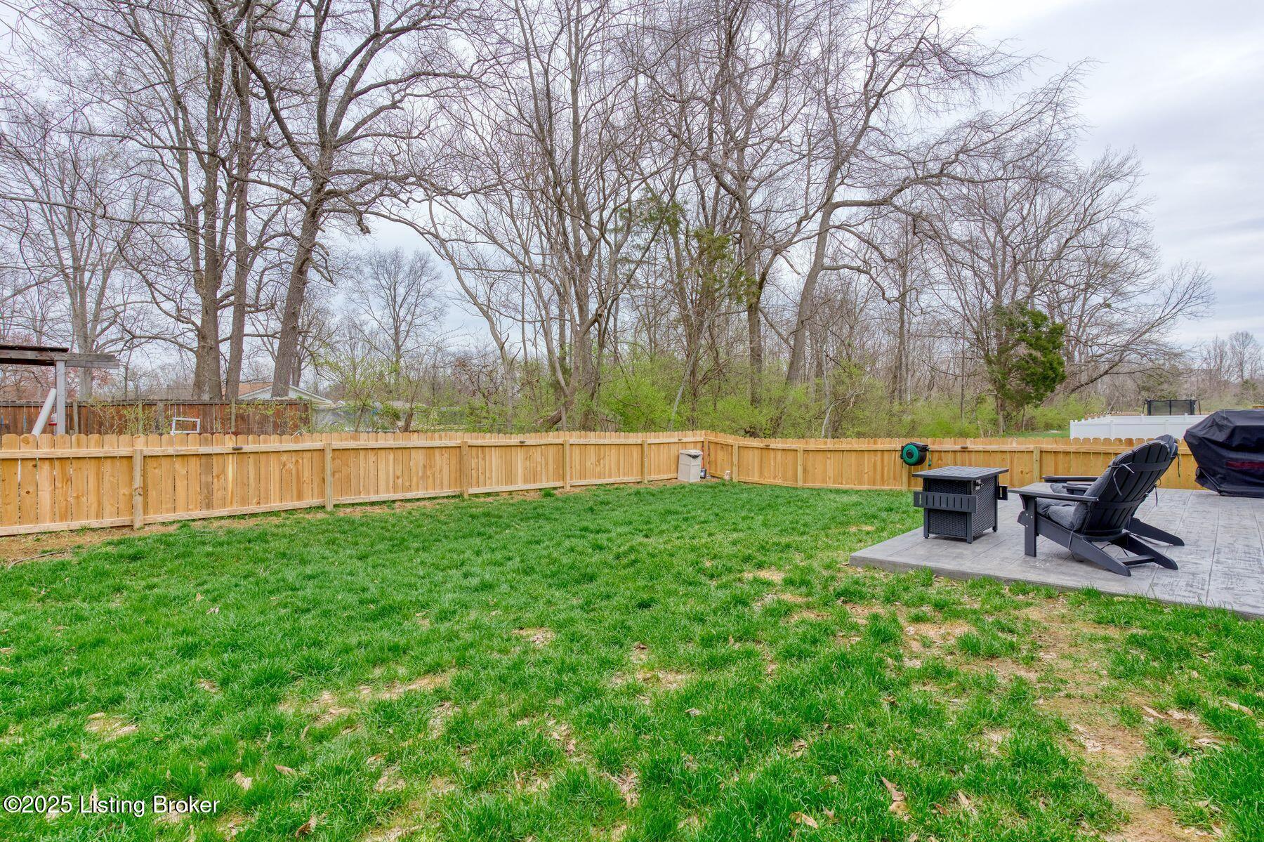 11930 Wooden Trace Dr, Louisville, Pennsylvania image 30