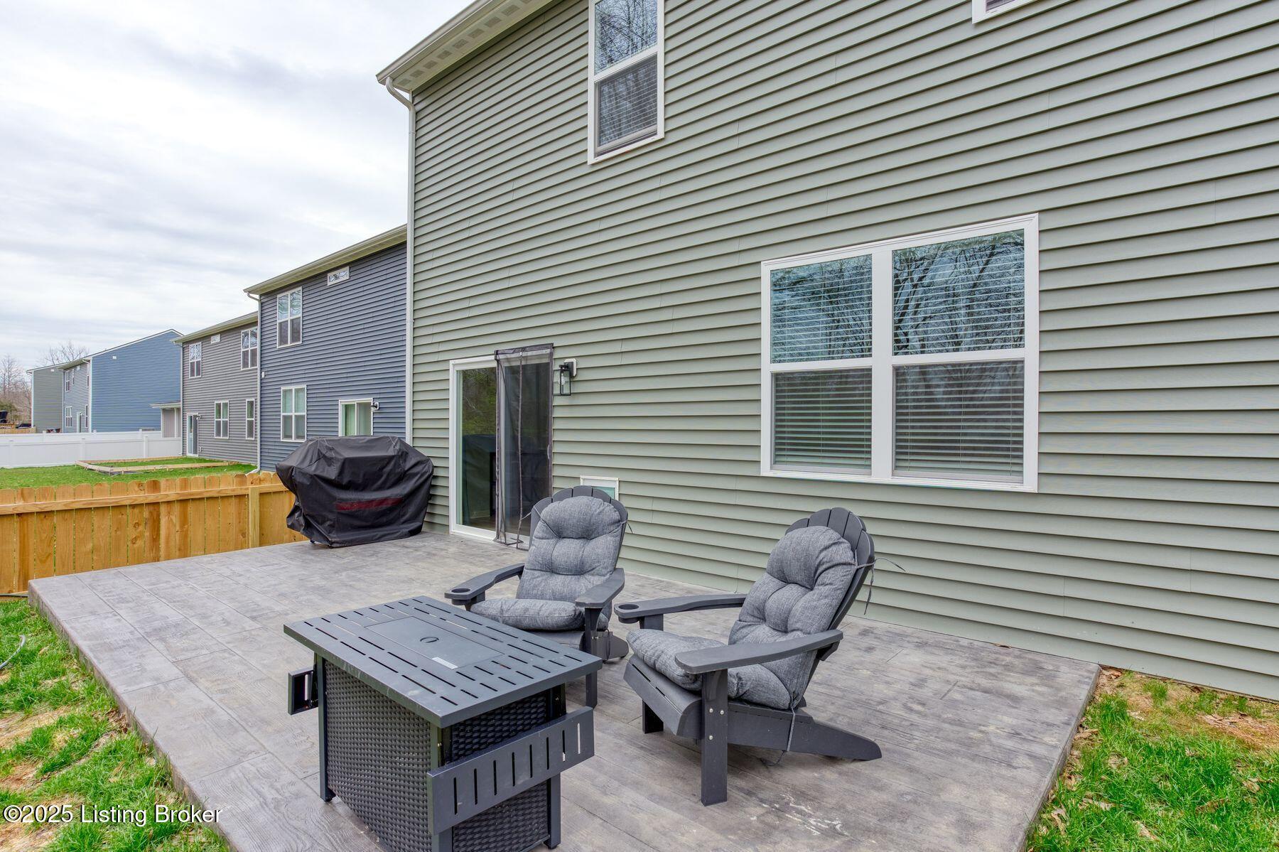 11930 Wooden Trace Dr, Louisville, Pennsylvania image 32