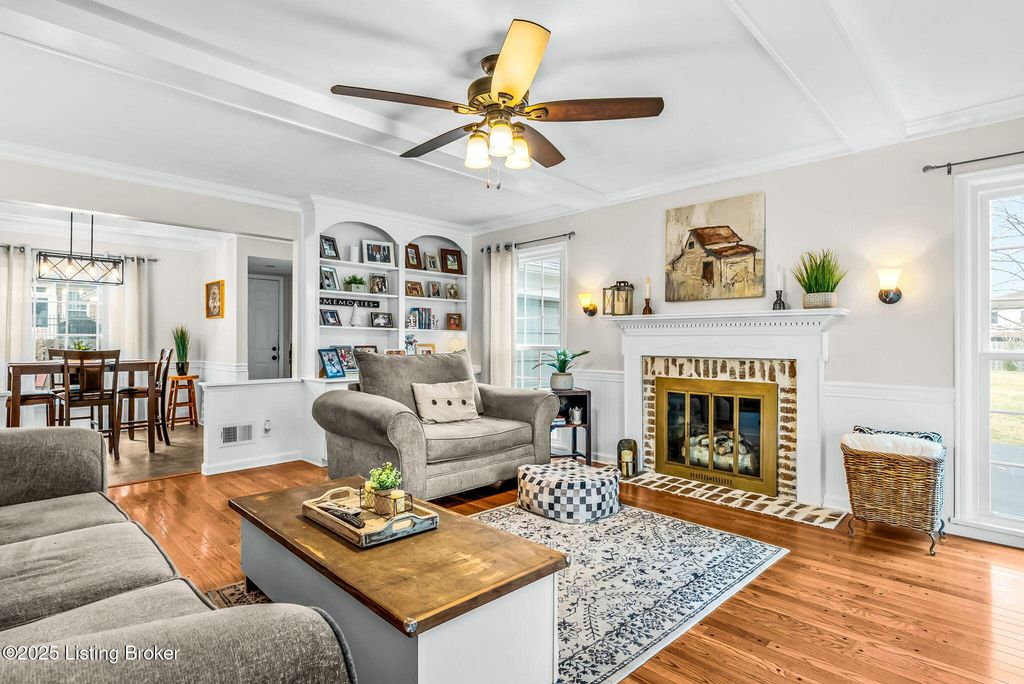 Photo of 3202 Dunlova Ct, Louisville, KY 40241 (MLS # 1705369)