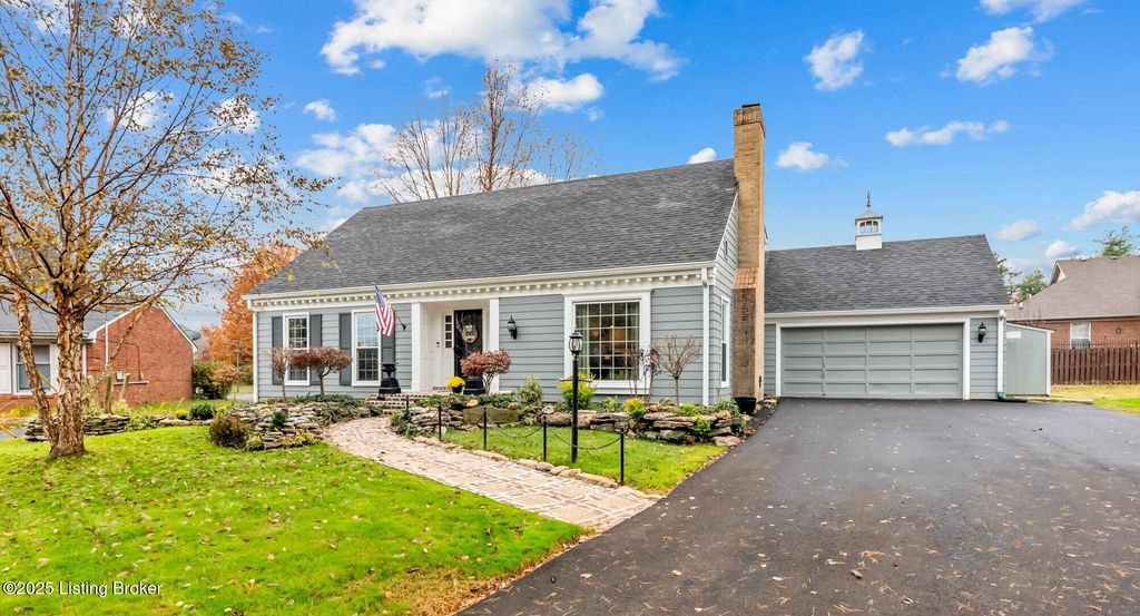 Photo of 3202 Dunlova Ct, Louisville, KY 40241 (MLS # 1705369)