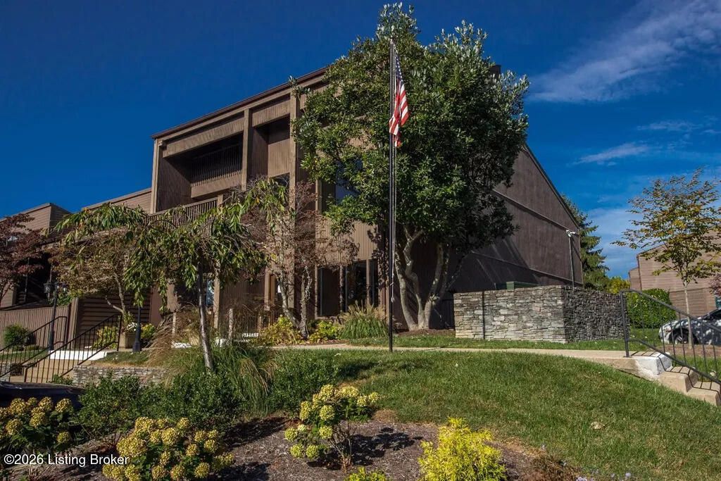 Photo of 750 Shaker Dr #1012, Lexington, KY 40504 (MLS # 1712704)