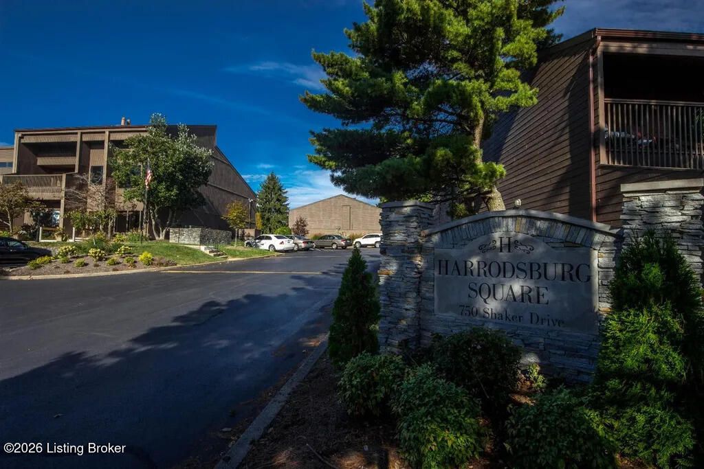 Photo of 750 Shaker Dr #1012, Lexington, KY 40504 (MLS # 1712704)