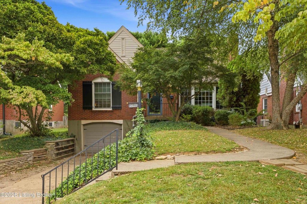 Photo of 2623 Drayton Dr, Louisville, KY 40205 (MLS # 1729930)