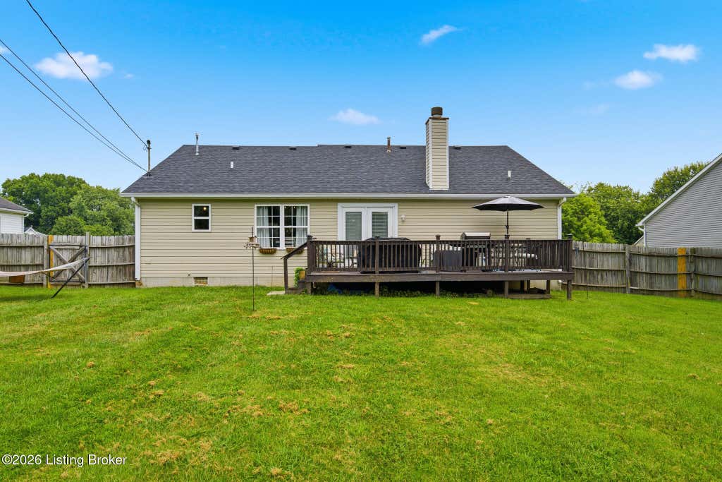 Photo of 504 Garden Ct, Simpsonville, KY 40067 (MLS # 1726090)