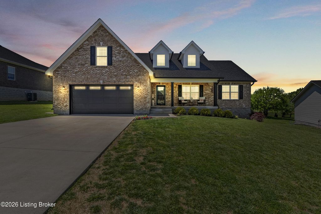 Photo of 123 Redwood Dr, Bardstown, KY 40004 (MLS # 1717618)