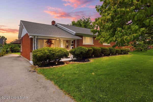 Photo of 3115 Hikes Ln, Louisville, KY 40220 (MLS # 1725593)