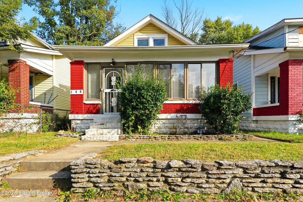 Photo of 209 S 42nd St, Louisville, KY 40212 (MLS # 1705383)
