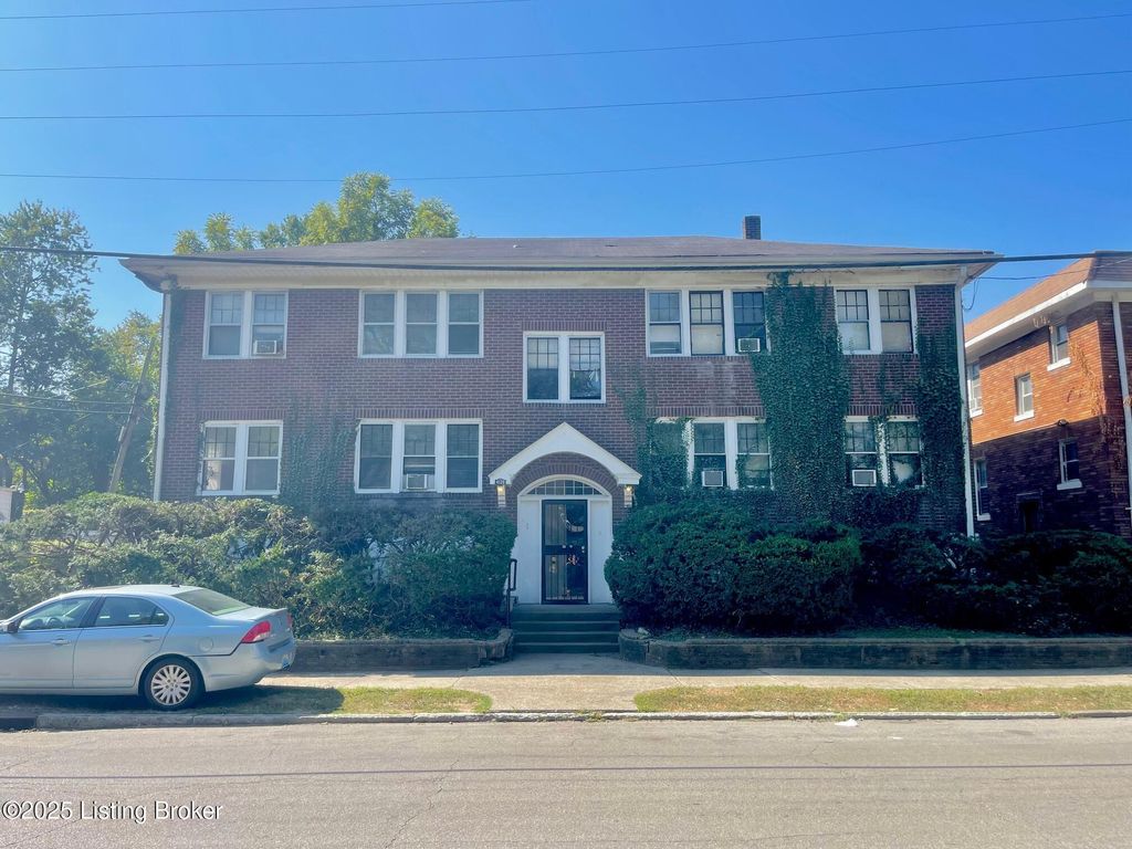 Photo of 4120 Garland Ave, Louisville, KY 40211 (MLS # 1708297)