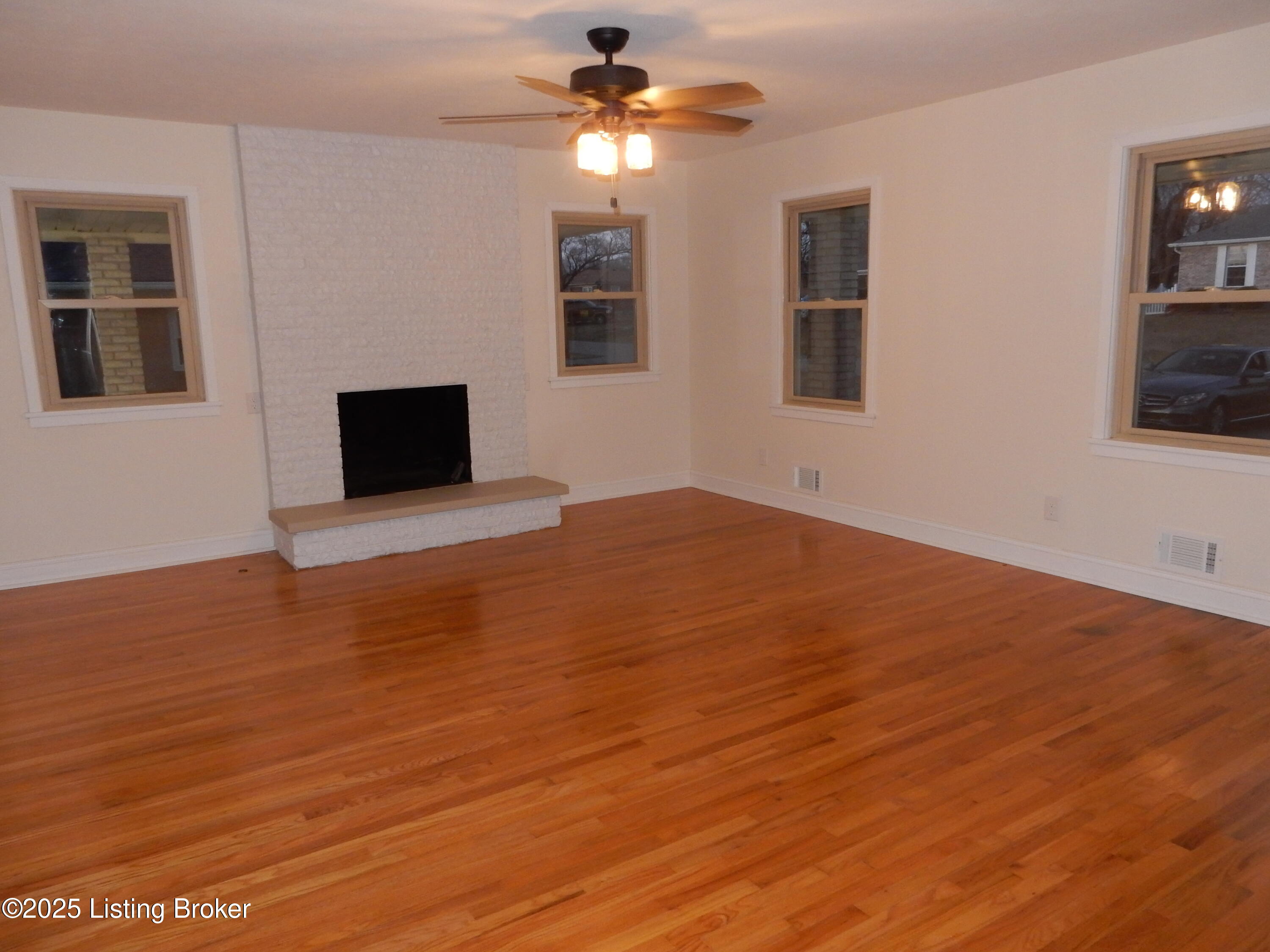 496 Jackie Way, Shepherdsville, Pennsylvania image 9