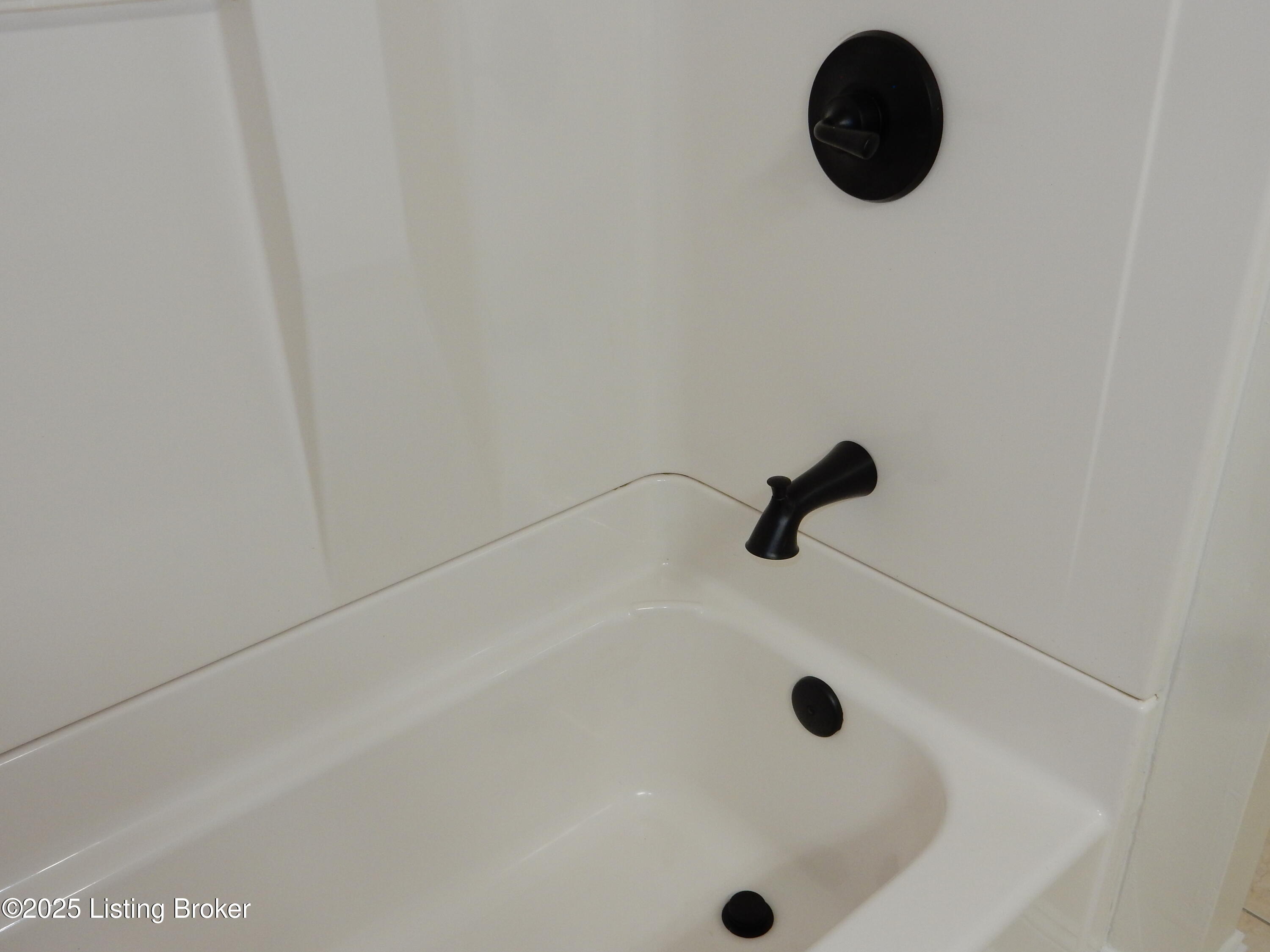 496 Jackie Way, Shepherdsville, Pennsylvania image 27