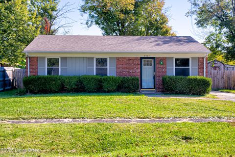 Photo of 9407 Coolridge Dr, Louisville, KY 40229 (MLS # 1701890)