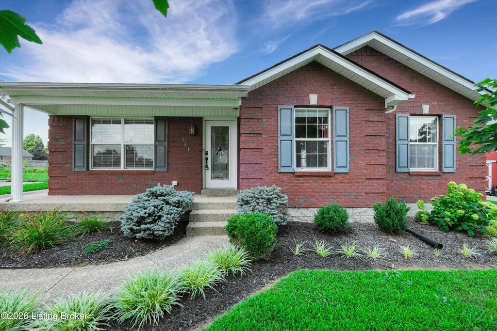 Photo of 161 Deer Park Way, Mt Washington, KY 40047 (MLS # 1725011)