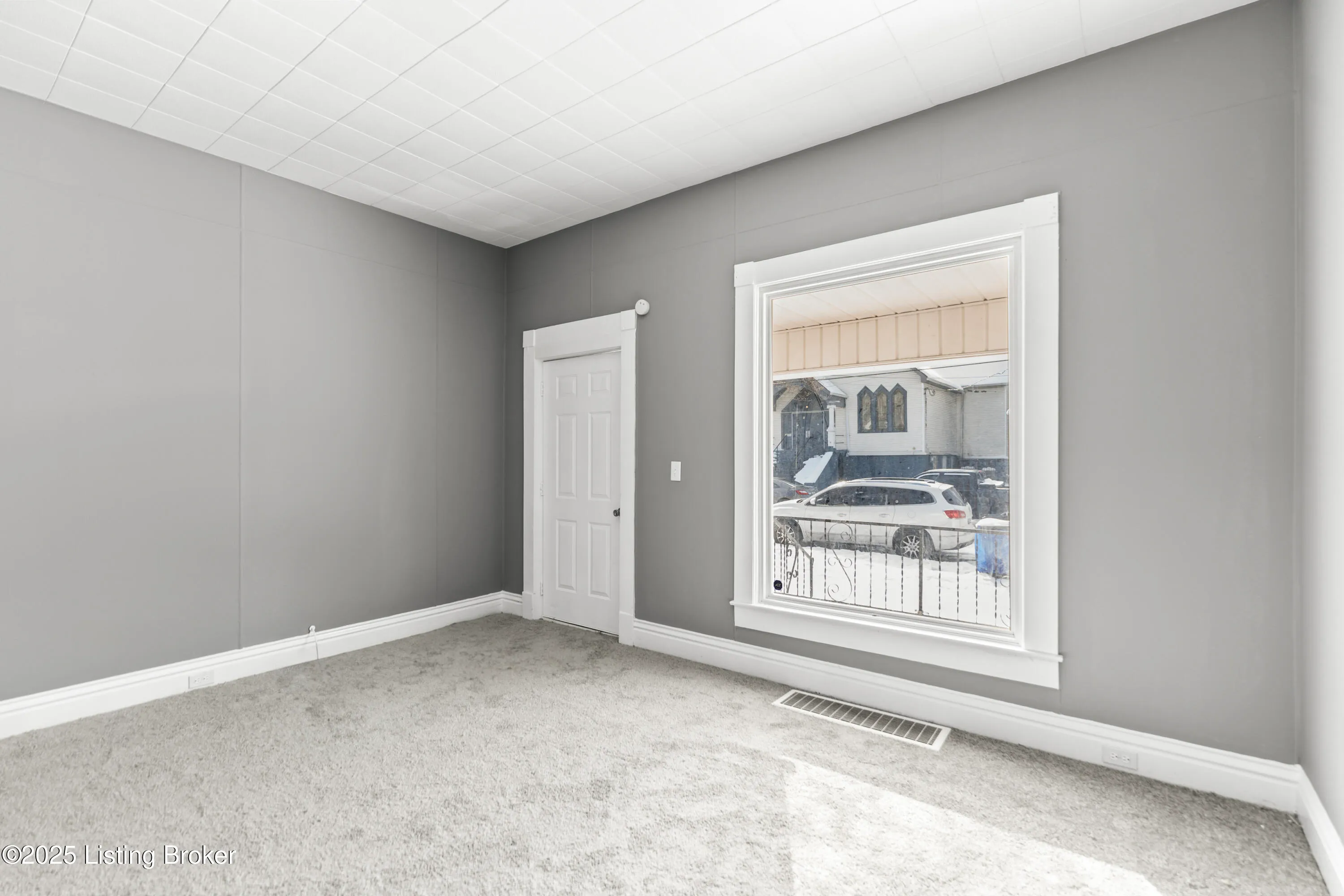 Louisville, Kentucky 40208, United States, 3 Bedrooms Bedrooms, ,2 BathroomsBathrooms,Residential,Active,16063