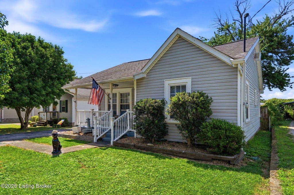 Photo of 3722 Ethel Ave, Louisville, KY 40218 (MLS # 1720713)