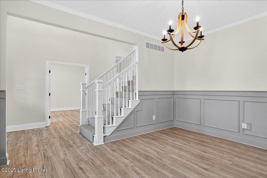 Photo of 10206 Easum Rd, Louisville, KY 40299 (MLS # 1703493)