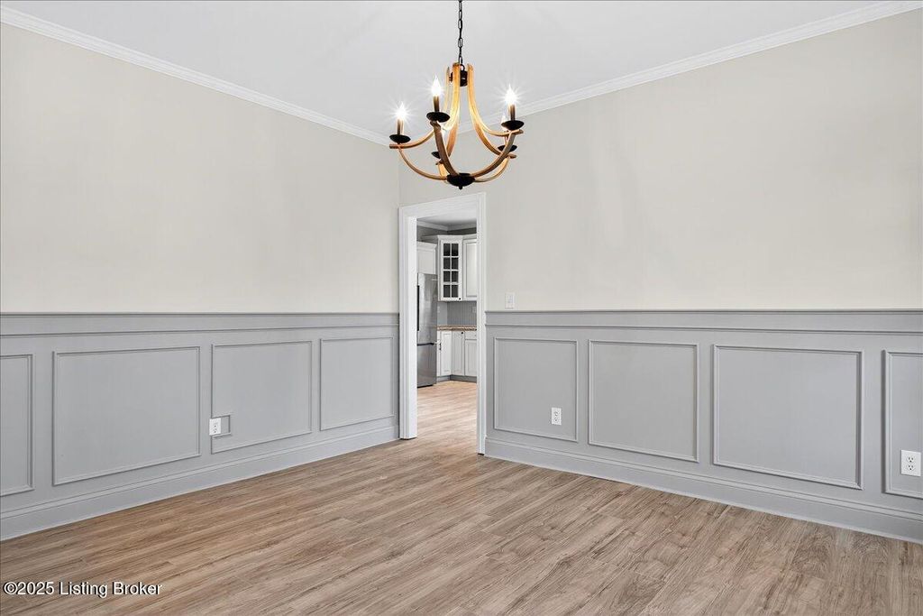 Photo of 10206 Easum Rd, Louisville, KY 40299 (MLS # 1703493)