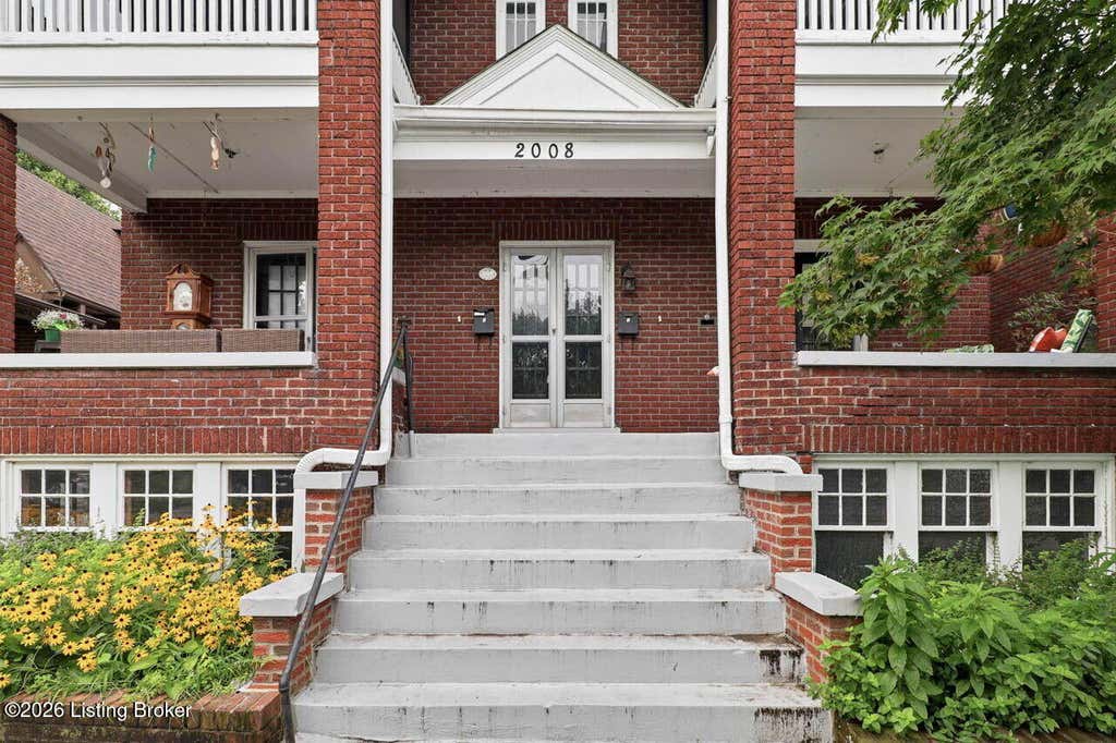 Photo of 2008 Murray Ave #4, Louisville, KY 40205 (MLS # 1726581)