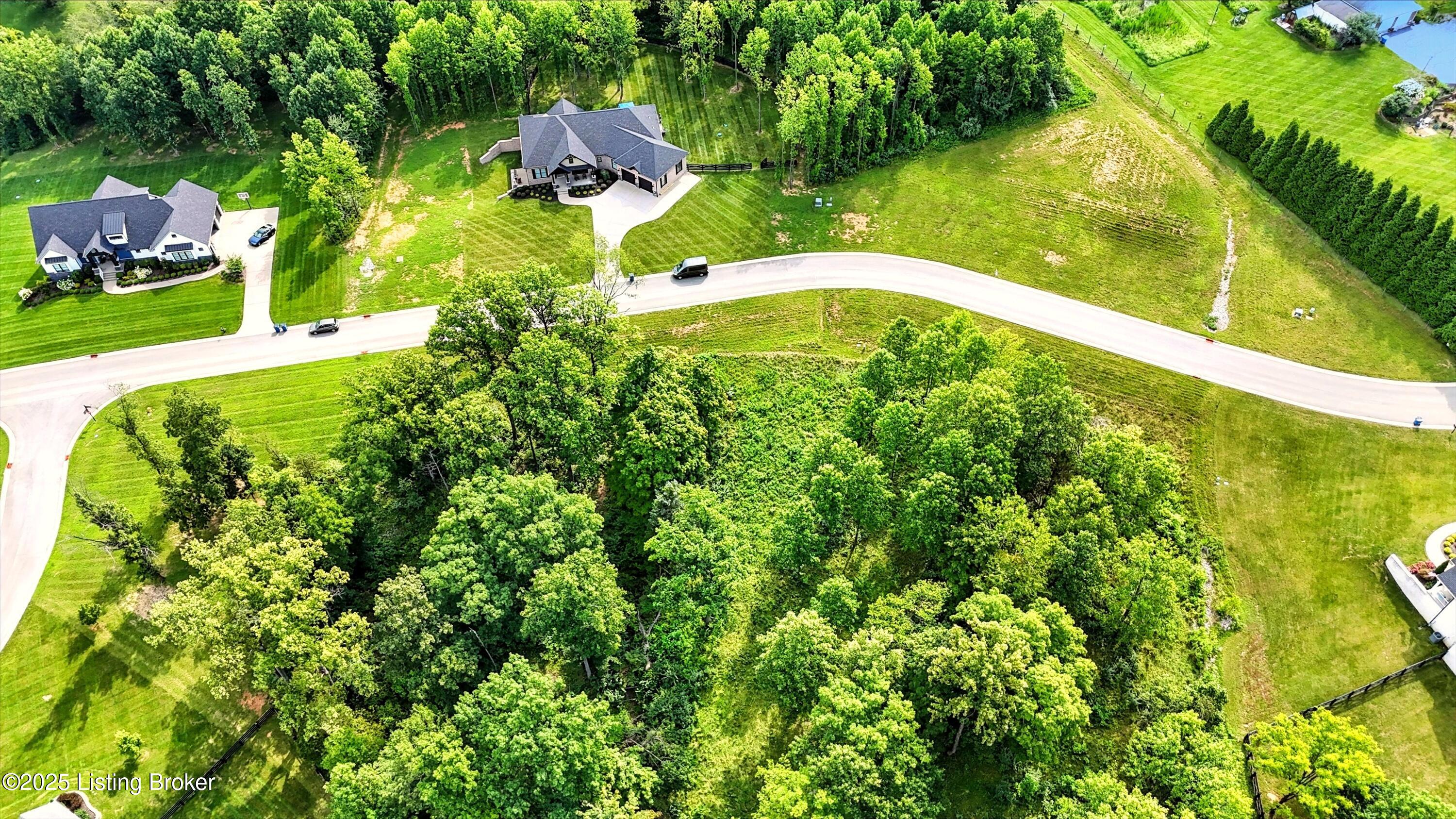 5504 Farmhouse Dr
