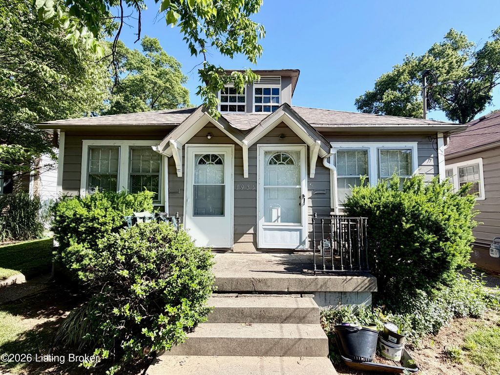 Photo of 1935 Payne St, Louisville, KY 40206 (MLS # 1716995)