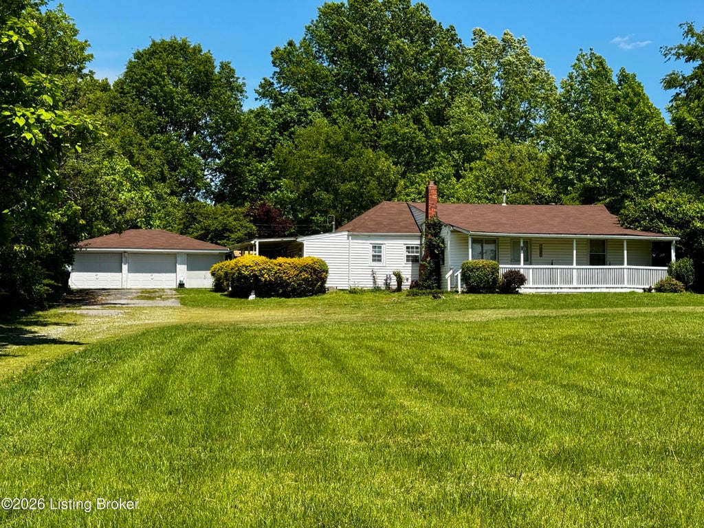 Photo of 7520 Saint Andrews Church Rd, Louisville, KY 40214 (MLS # 1723004)