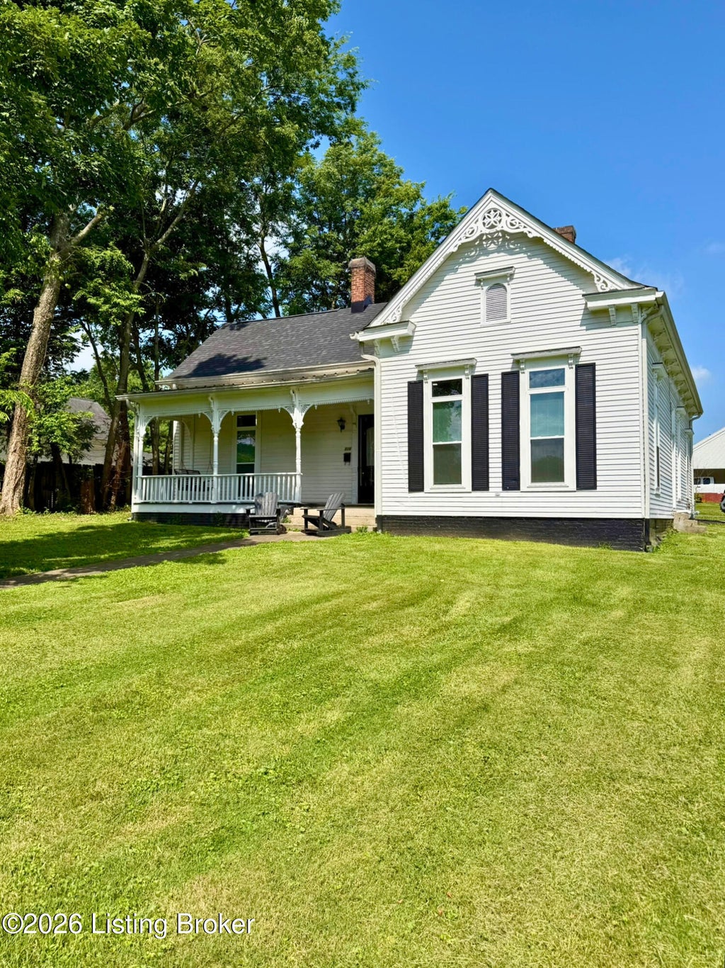 Photo of 516 N Walnut St, Springfield, KY 40069 (MLS # 1722204)