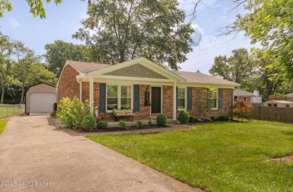 Photo of 3909 Georgie Way, Crestwood, KY 40014 (MLS # 1722910)