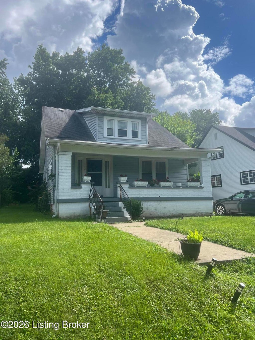 Photo of 4210 Algonquin Pkwy, Louisville, KY 40211 (MLS # 1723209)