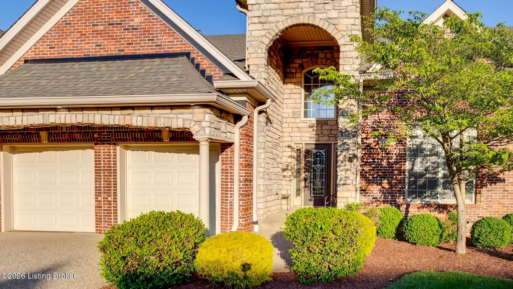 Photo of 14305 Willow Falls Ct, Louisville, KY 40245 (MLS # 1716538)