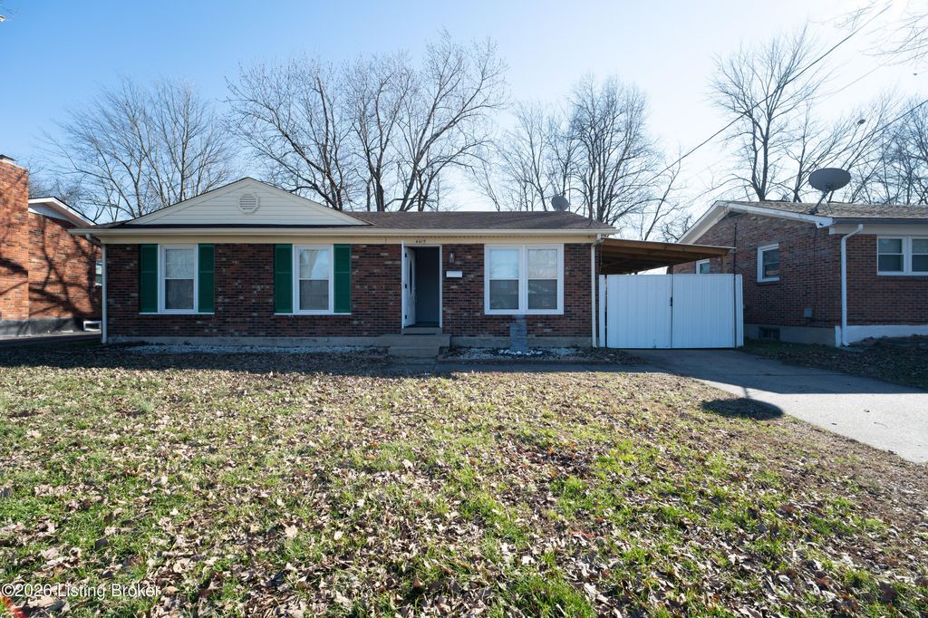 Photo of 4415 Broadleaf Dr, Louisville, KY 40216 (MLS # 1707272)