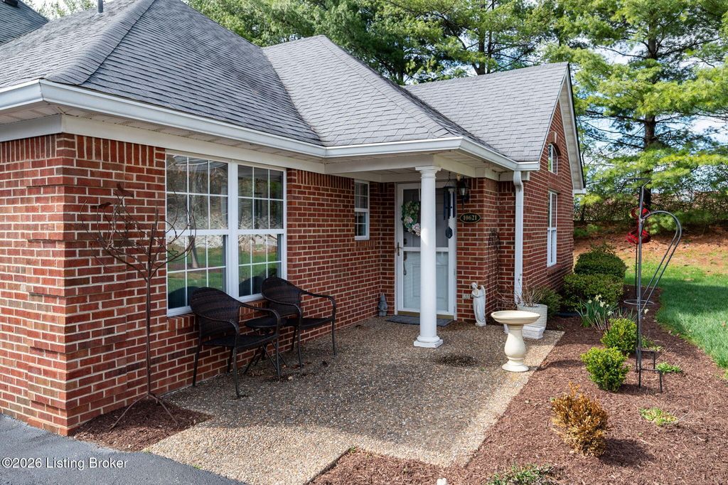 Photo of 10621 Wemberley Hill Blvd, Louisville, KY 40241 (MLS # 1711975)