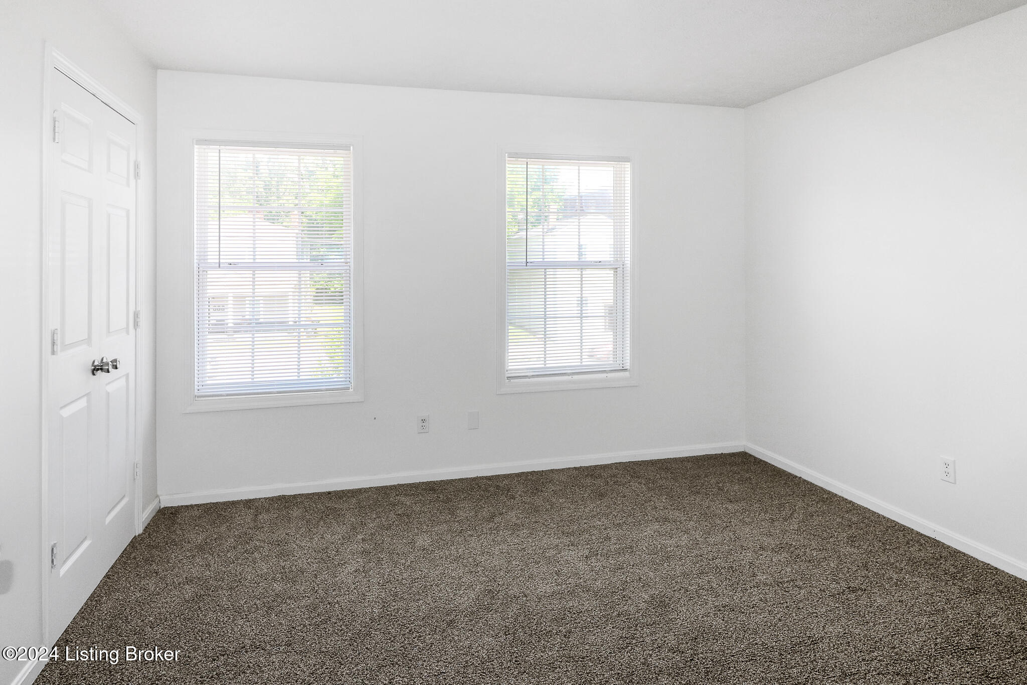 2006 W Market St, Louisville, Kentucky image 8