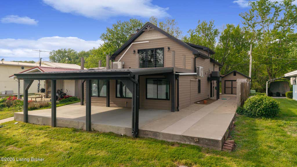 Photo of 252 W River Rd, Charlestown, IN 47111 (MLS # 1725014)