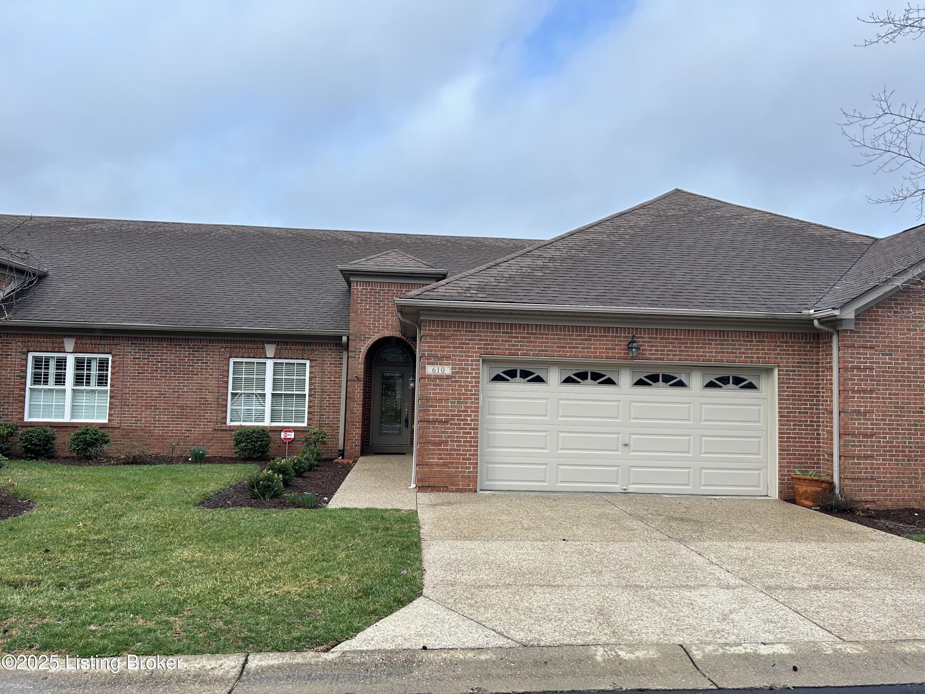 610 Savoy Rd, Louisville, Kentucky image 1