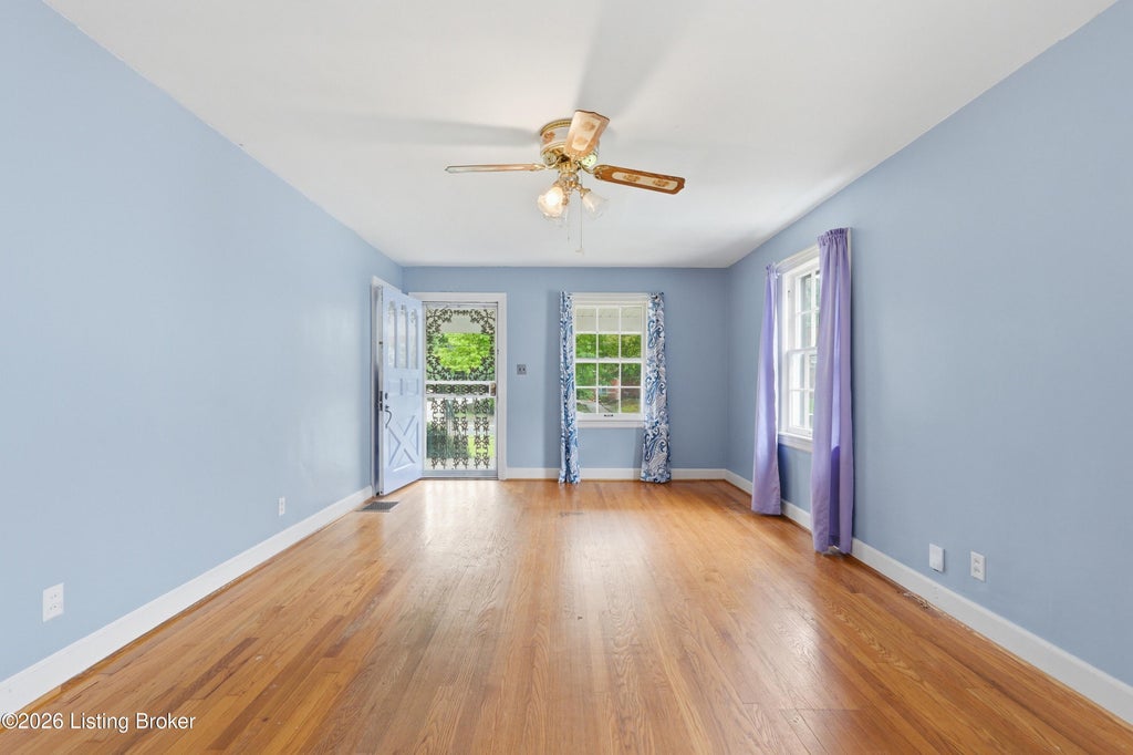 Photo of 1125 Berry Blvd, Louisville, KY 40215 (MLS # 1720125)
