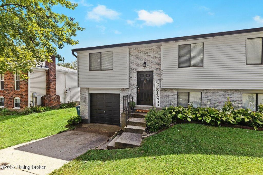 Photo of 9318 Plumwood Pl, Crestwood, KY 40014 (MLS # 1695625)