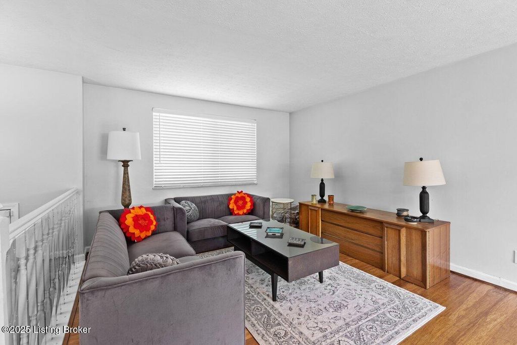 Photo of 9318 Plumwood Pl, Crestwood, KY 40014 (MLS # 1695625)
