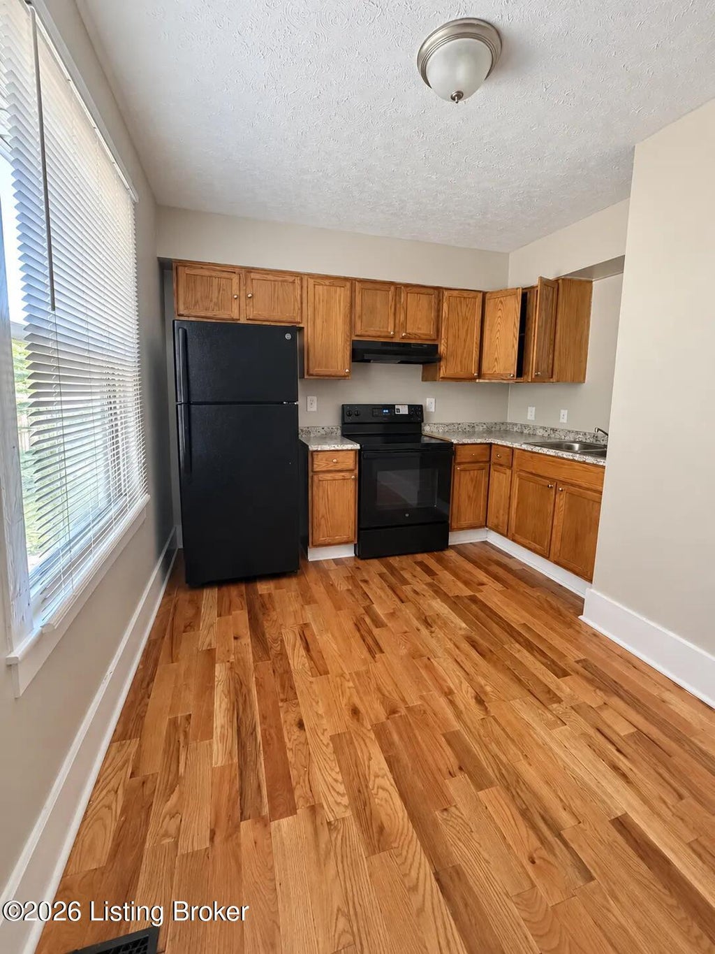 Photo of 3621 Del Park Terrace, Louisville, KY 40211 (MLS # 1732874)