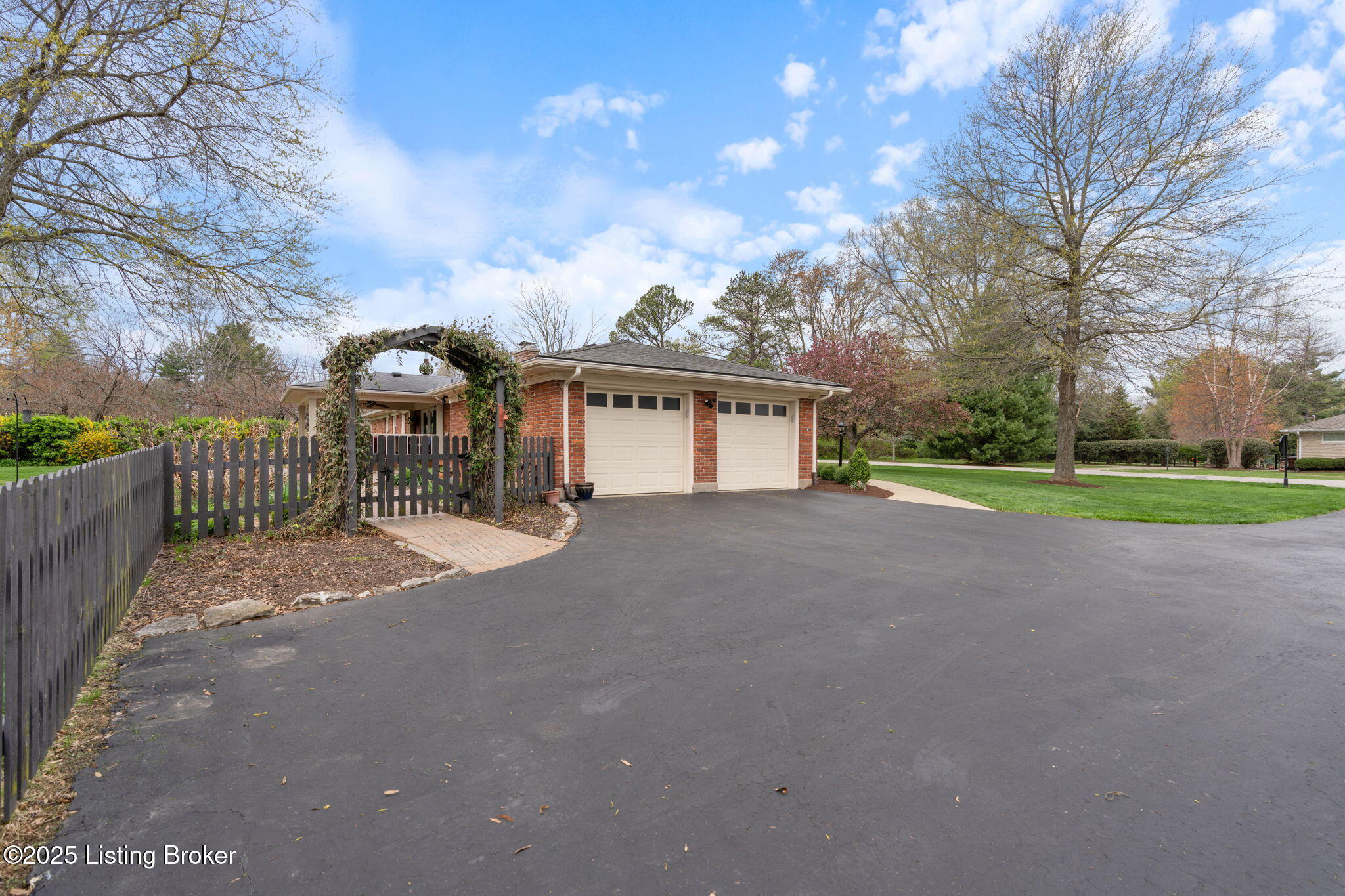 8004 Barbourmeade Rd, Louisville, Pennsylvania image 48