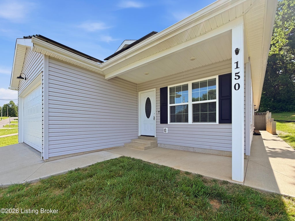 Photo of 150 Michael Ln, Brandenburg, KY 40108 (MLS # 1720062)