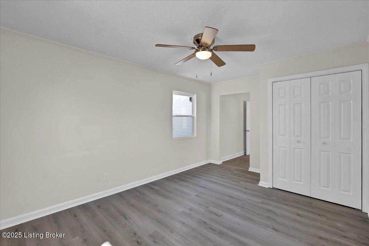 327 Alger Ave, Louisville, Kentucky image 16