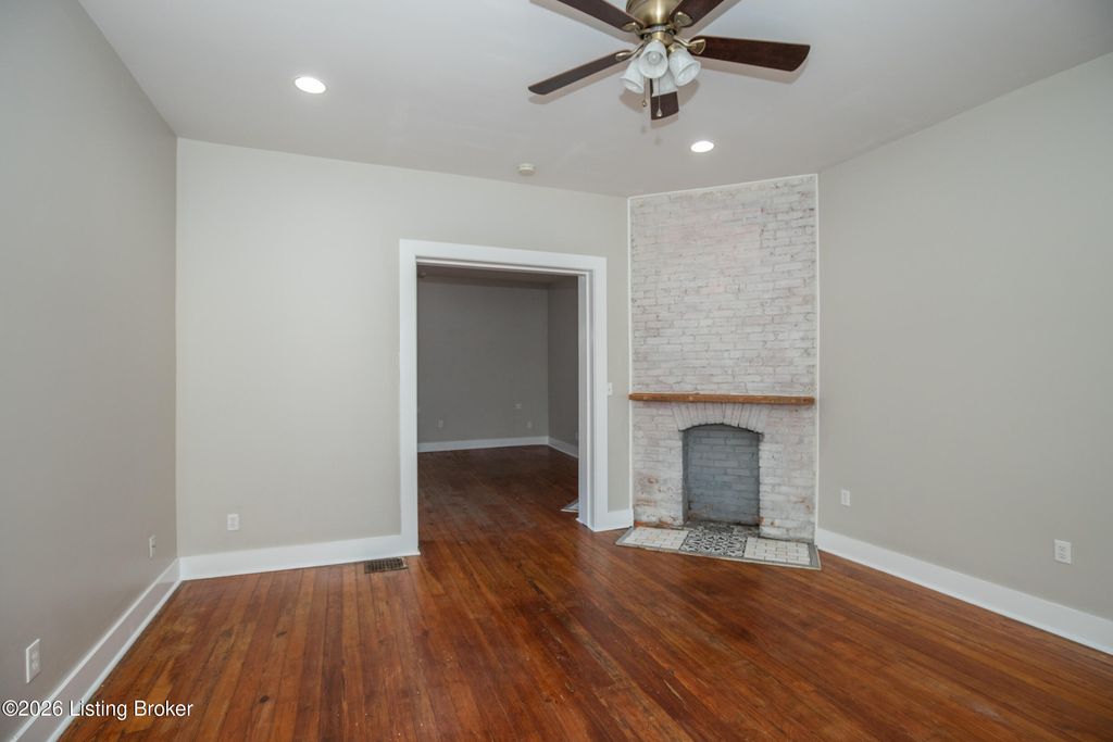 Photo of 700 E Ormsby Ave, Louisville, KY 40203 (MLS # 1713989)