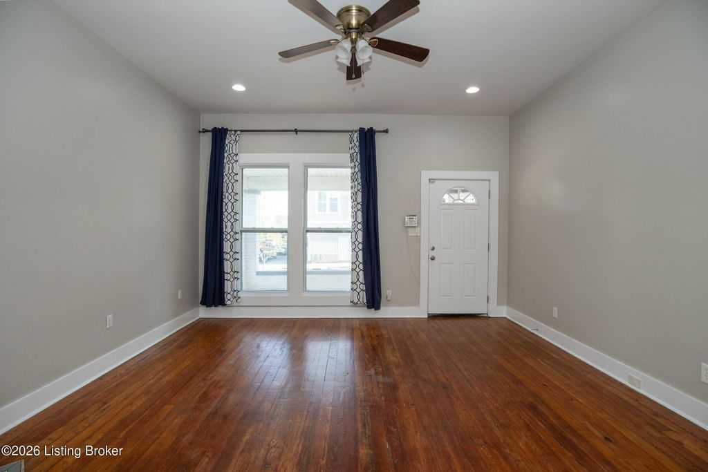 Photo of 700 E Ormsby Ave, Louisville, KY 40203 (MLS # 1713989)