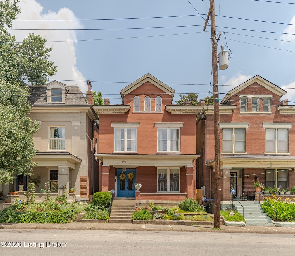 Photo of 509 W Hill St, Louisville, KY 40208 (MLS # 1726026)