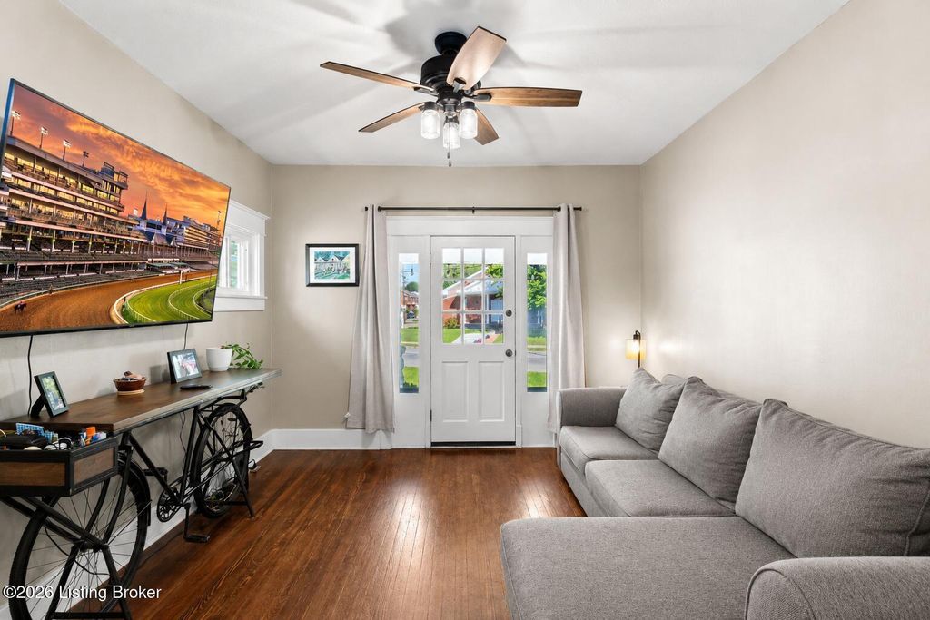 Photo of 2104 S Shelby St, Louisville, KY 40217 (MLS # 1717095)