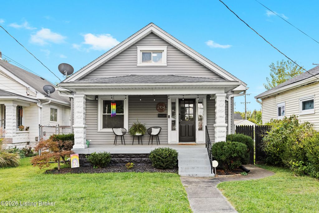 Photo of 2104 S Shelby St, Louisville, KY 40217 (MLS # 1717095)