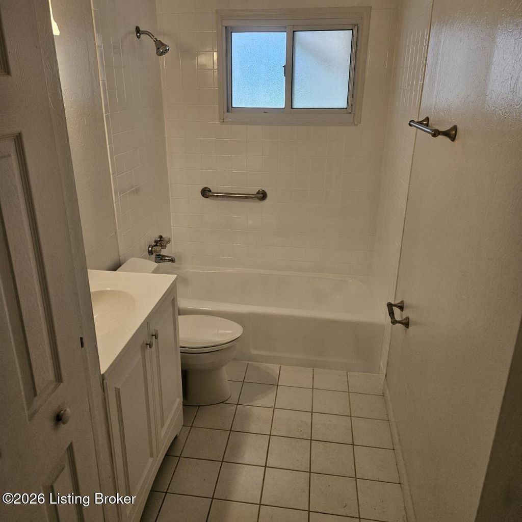 Photo of 3649 Stanton Blvd, Louisville, KY 40220 (MLS # 1722178)
